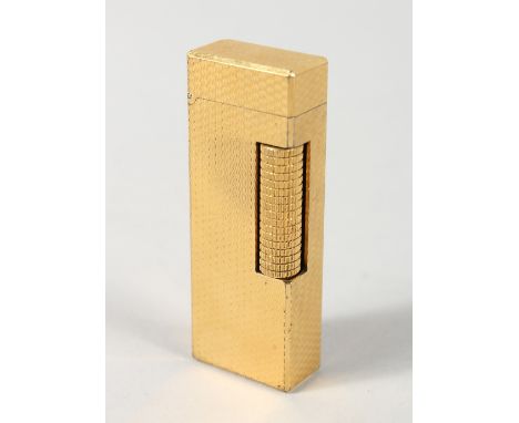 A DUNHILL GOLD COLOURED LIGHTER.