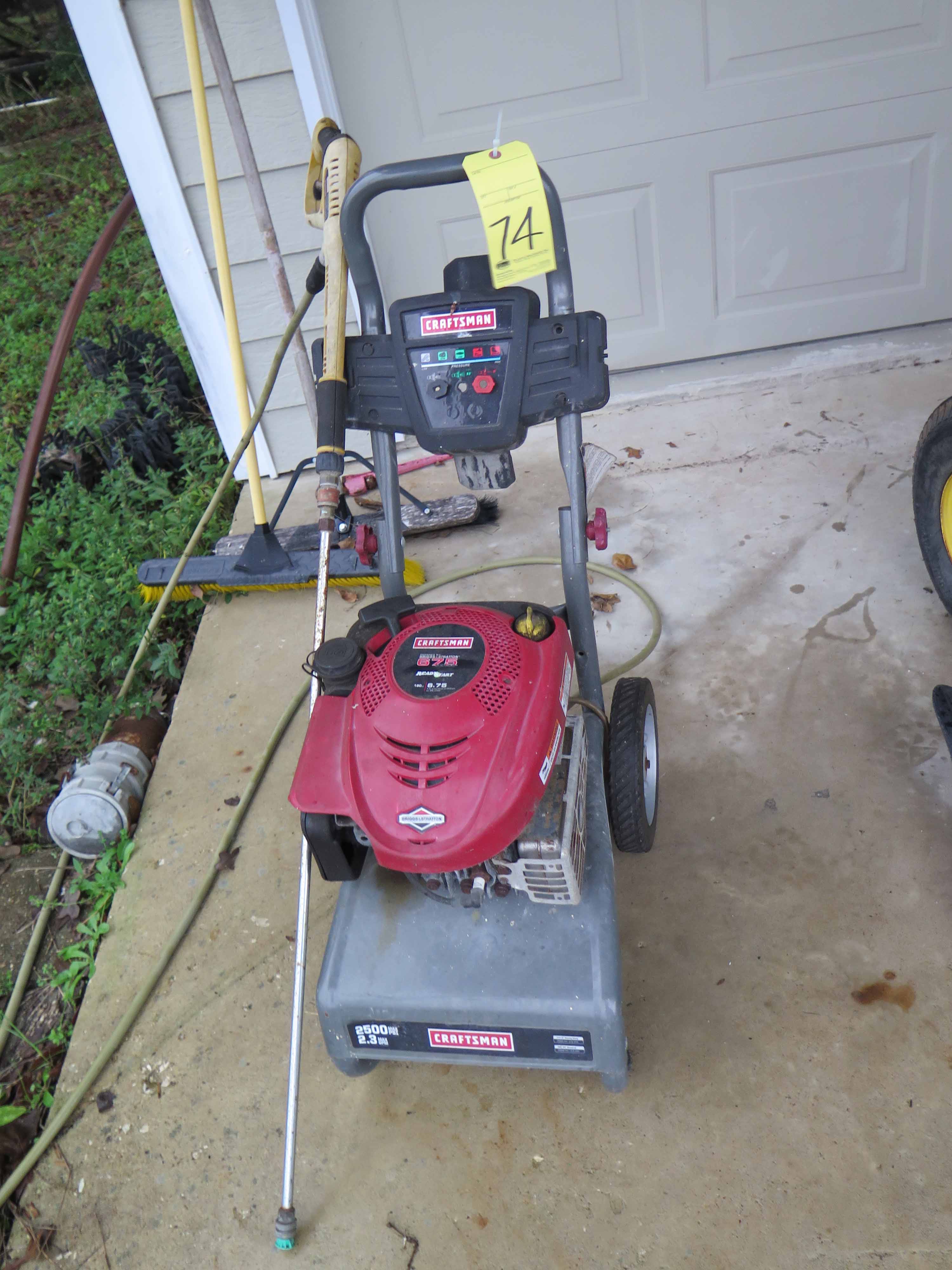 PRESSURE WASHER, CRAFTSMAN, BRIGGS & STRATTON ENGINE, 2,500 PSI, 21/2