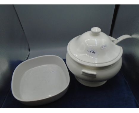 Soup terrine with lid and ladle plus serving dish 