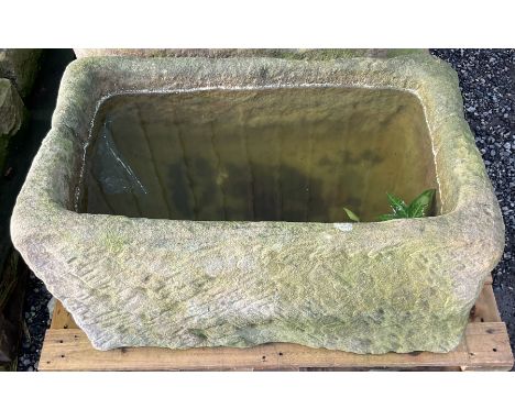 Small 19th century stone troughDimensions: Height:&nbsp;40cm&nbsp; Length/Width:&nbsp;80cm&nbsp; Depth/Diameter:&nbsp;50cm