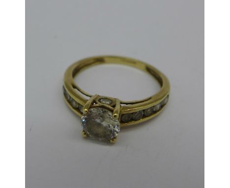 A 9ct gold ring, 1.8g, K