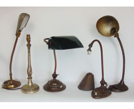 A collection of Art Deco and other vintage bankers and desk lights, many with articulated columns 