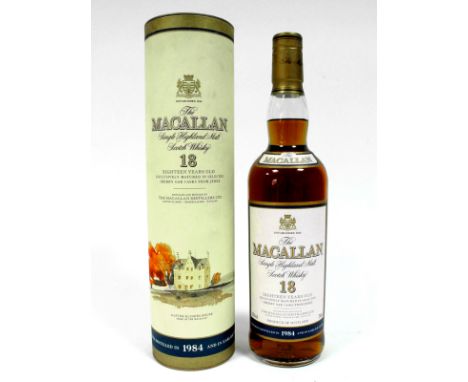 Whisky - The Macallan Single Highland Malt Scotch Whisky 18 Years Old, whiskies distilled in 1984 and in earlier years, 43% V