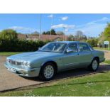 2002 JAGUAR XJ EXECUTIVE AUTO
