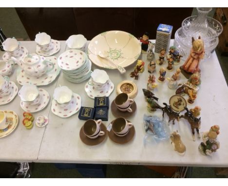 Qty of china incl. Poole Pottery, Beswick, Beatrix Potter 'Bunnykins', Shelley tea service & plates and Charlotte hand cut Le