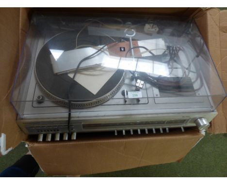 Grundig RPL 2000 high fidelity record player & speakers