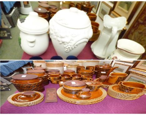 6 blue glasses in metal holders, 2 large ceramic water jugs & sundries and large qty of 'Hornsea Heirloom' breakfast & kitche