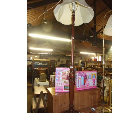 STANDARD LAMP