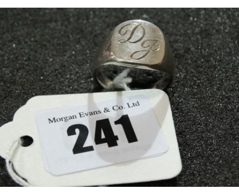 A Gents Silver Cygnet Ring