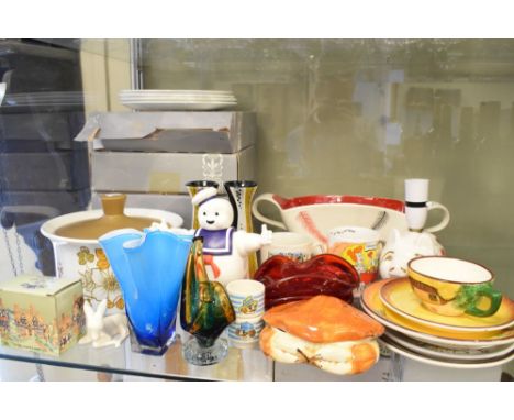 Assorted group of ceramics to include; Midwinter pottery 'Countryside' lidded pot, a novelty crab pot, Wedgwood commemorative