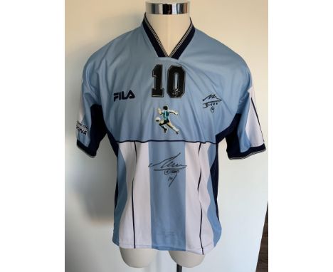 Maradona Signed Argentina Football Shirt: The best Maradona shirt I have seen with a thick vinyl number 10 and figure of Mara