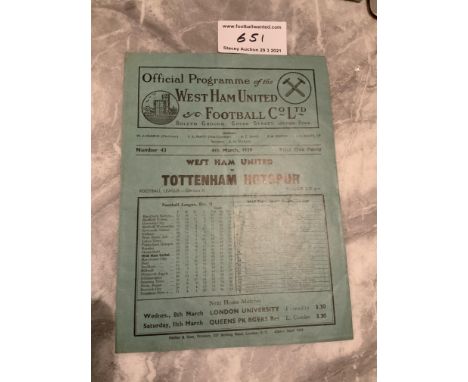 38/39 West Ham v Tottenham Football Programme: Second Division match in very good condition with no team changes.