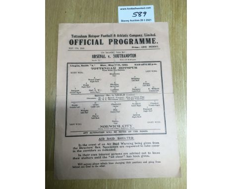 39/40 Tottenham v Norwich City Football Programme: Single sheet dated 27 5 1940. No team changes but good condition with fold