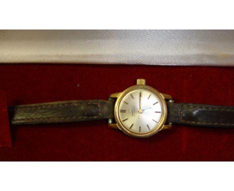 Vintage ladies Omega wristwatch in 9 ct gold case 5655003 with leather strap