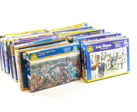 Twenty model kits, by Italeri, infantry, 1:72 scale, to include Prussian Light Cavalry (6081), British Infantry 1815 (6095), 