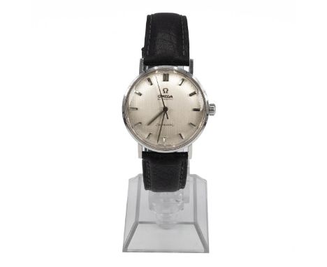 Vintage Gents Omega Seamaster automatic wristwatch. 34mm stainless steel case, brushed steel case, baton hands, black leather