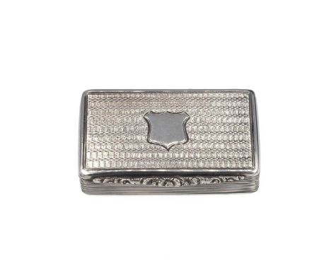 A fine silver &amp; silver gilt lined snuff box with engine turned decoration and a garland of flowers to the lid. Hallmarked