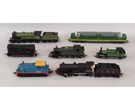 Seven unboxed 00 gauge locomotives including a Triang 4-6-0 LNER 8509 with tender, a Mainline 4-4-0 LMS 635 locomotive and te