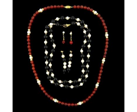 Black onyx, pearl and gold bead necklace and an agate, pearl and gold bead necklace, both with gold clasps and matching pairs