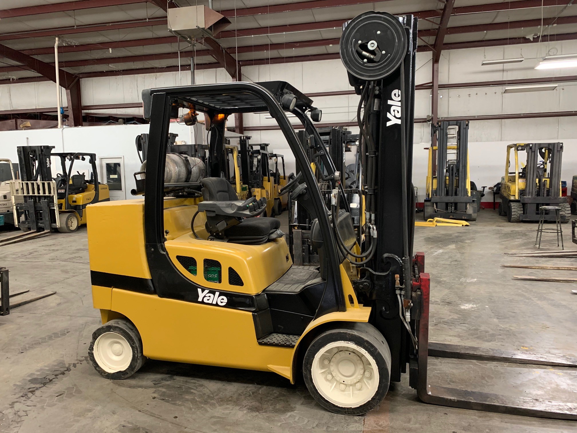 2014 YALE 12,000 LB. CAPACITY FORKLIFT, MODEL GLC120VX, LPG, SOLID ...