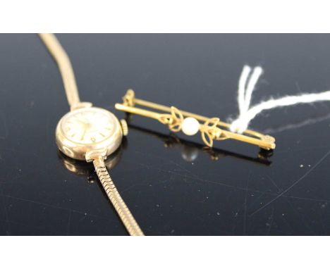 A Cyma vintage lady's 9ct gold cased cocktail watch, on 9ct gold snakelink bracelet, the watch with manual wind movement, cas