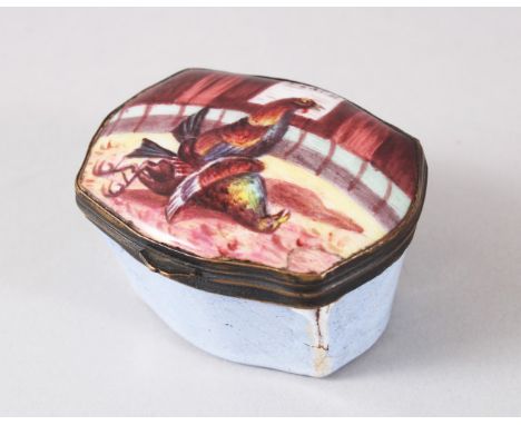 A BILSTON ENAMEL OVAL SHAPED SNUFF BOX AND COVER, the lid with a cockfighting scene. 4.5cms long.