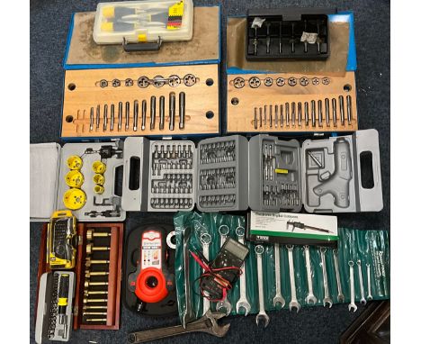 Tools - A Roebuck Tap &amp; Die Set M5-M12, and a Roebuck 1/4-3/4 BSF Tap and Die set, each cased, as new;  Roebuck, Electric