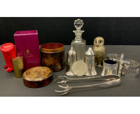 Asprey pepper grinder; owl, silver pepperette, mother of pearl gaming counter etc.