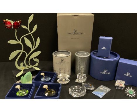 Swarovski crystal trinkets including; trinket boxes, swan model; etc, all boxed