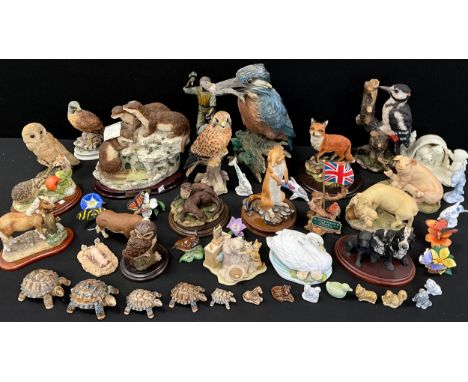 Border Fine Arts, and other animal and bird models - Hedgehog and wren, Making Friends, Cocker Spaniel and Pup, This one is M