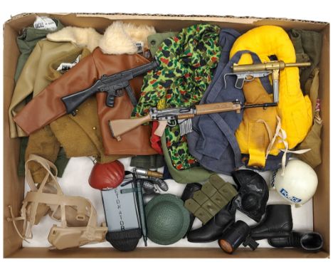 Palitoy Action Man vintage loose clothing/accessories to include guns, various part outfits, helmets/hats plus others - see p