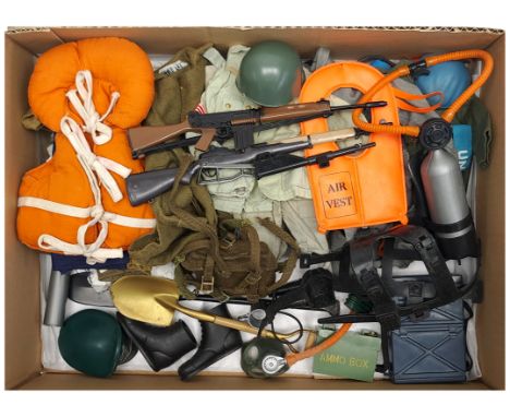 Palitoy Action Man vintage loose clothing/accessories to include guns, various part outfits, helmets/hats plus others - see p