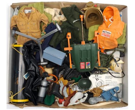 Palitoy Action Man vintage loose clothing/accessories to include guns, various part outfits, helmets/hats plus others - see p