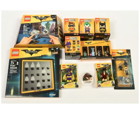 Lego, a boxed group of The Lego Batman Movie Sets, Packs &amp; Keychains. Includes 41585 Batman Brickheadz, Toys R Us Minifig
