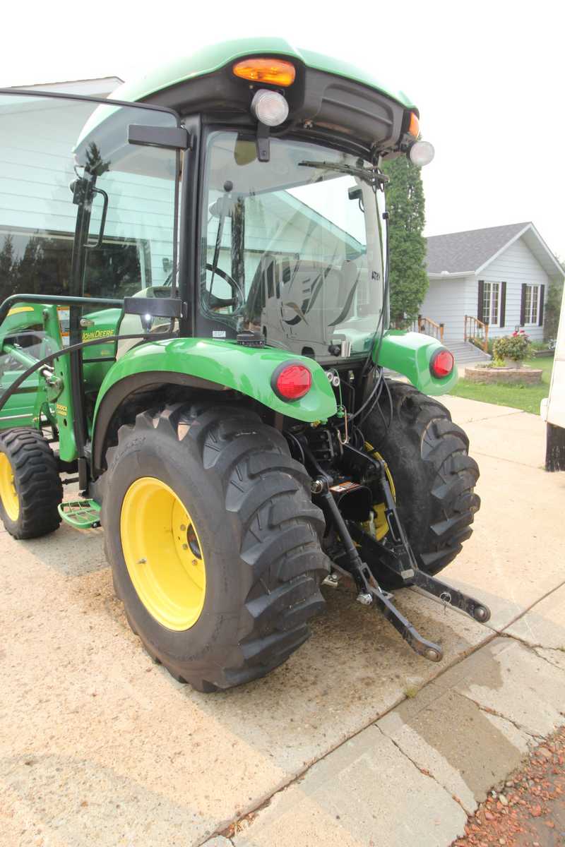 2013 John Deere 3520 Diesel Tractor Jd 300cx Front End Loader 3 Pt Hitch 647hrs On Clock Sn L 9715