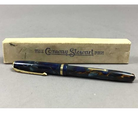 CONWAY STEWART FOUNTAIN PEN with fourteen carat gold nib and original boxThe nib length is 1.8cm, additional image added. The