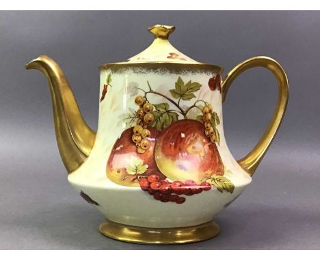 HAMMERSLEY BREAKFAST SERVICE AUTUMN GOLD PATTERN comprising tea pot, six cups and saucers, seven large plates, cream, sugar a