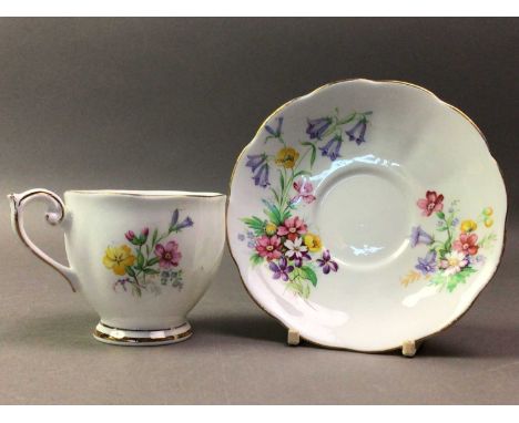 ROYAL DOULTON PART TEA SERVICE AND OTHER TEA AND DINNER WARE  the Doulton service in the Elegy pattern