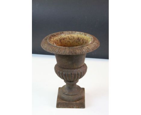 Cast iron urn planter of classical form 