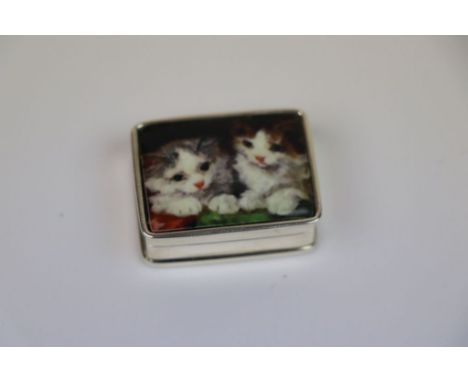 Silver and enamel lidded pill box depicting kittens
