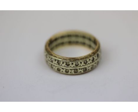 9ct gold and diamond chip band ring, size K