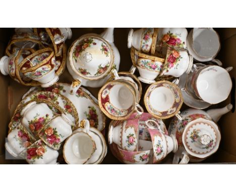 Various Royal Albert tea wares including Old Country Roses, Lady Carlyle and Lady Hamilton (box)
