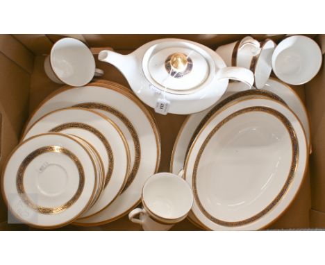 A Royal Doulton 'Harlow' dinner/tea service for six settings 