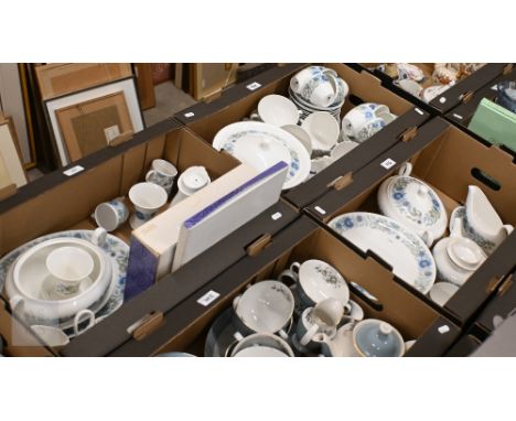 An extensive Wedgwood 'Clementine' dinner/tea/coffee service (3 boxes) 