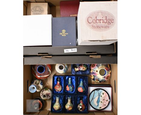Fifteen various decorative ceramic vases, dishes and jug by Corbridge, Old Tuptan Ware and Black Ryden - all boxed (2&nbsp; b