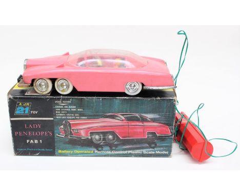 Thunderbirds: A boxed Lady Penelope's Fab 1, battery operated, remote control plastic scale model, JR 21 Toys.