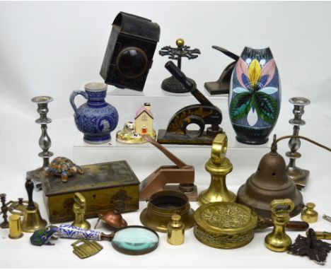 A collectors' lot to include a German stoneware jug, a large magnifying glass with ceramic handle, a Wade tortoise, various l