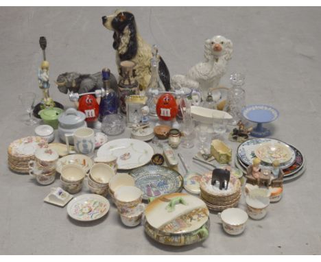 A collectors' lot comprising decorative ceramics, teaware and glassware to include Royal Doulton, Wedgwood Jasperware and a R