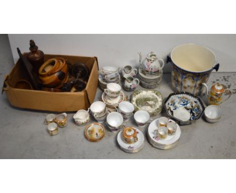 A collectors' lot comprising Losol ware ice bucket, a similar octagonal bowl, teaware to include a part Japanese tea service 