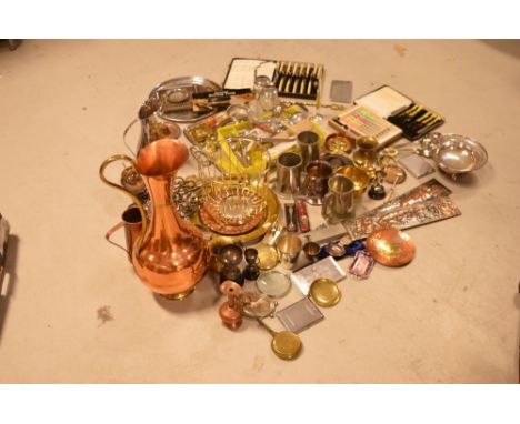 A quantity of silver plated items and metalware to include boxed and loose flatware, collectors' spoons, brassware etc.